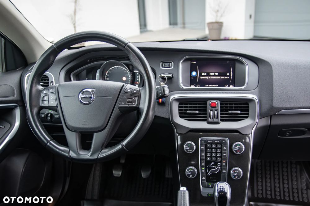 Volvo V40 D2 Kinetic - 19