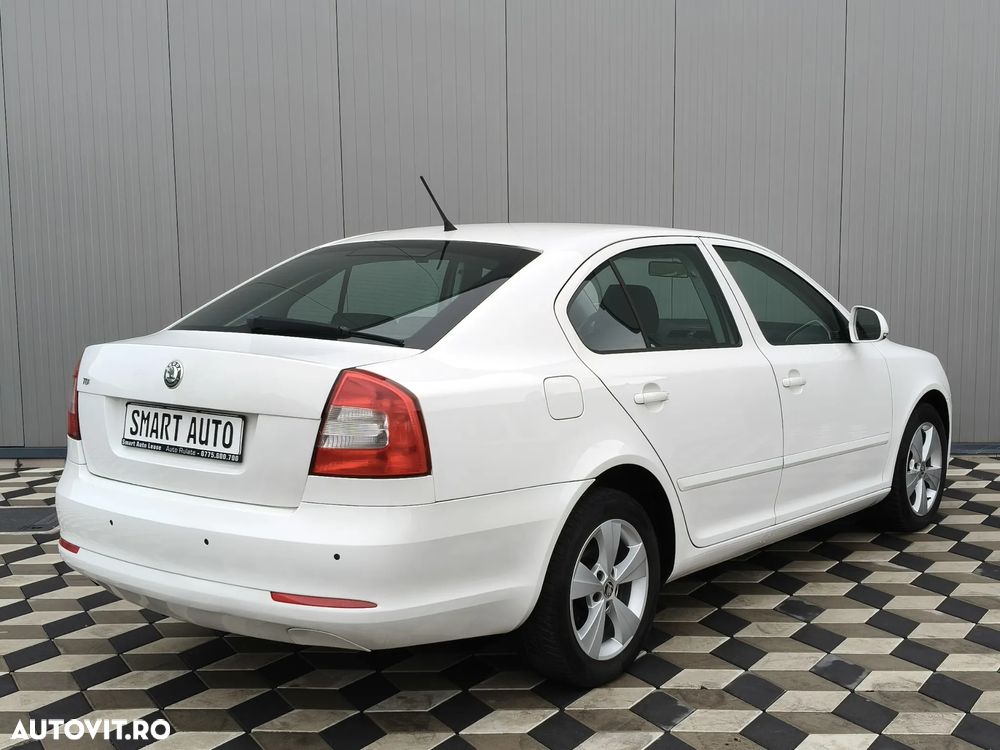 Skoda Octavia 1.6 TDI DPF DSG Classic - 4