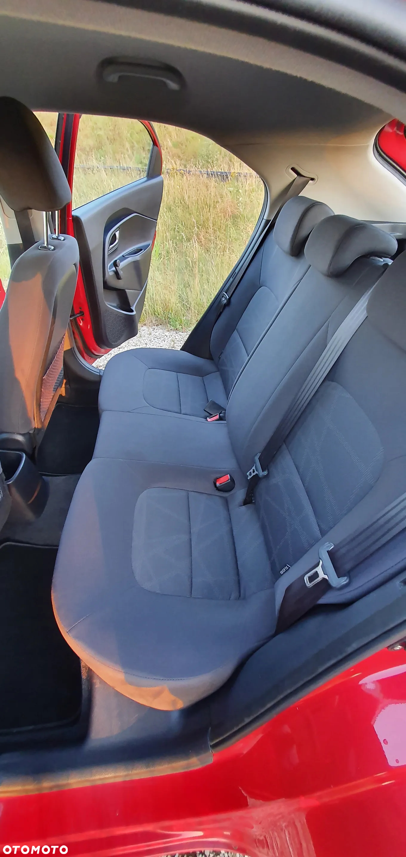 Kia Rio 1.4 Edition 7 - 11
