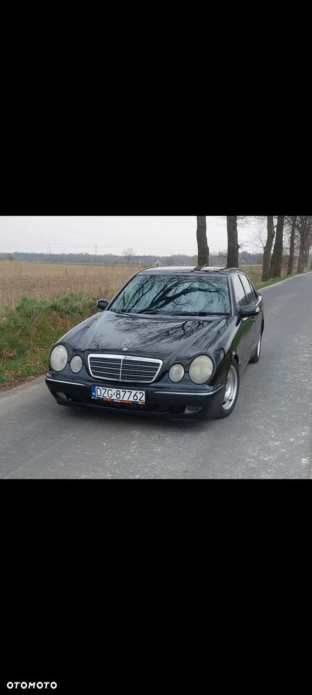 Mercedes-Benz Klasa E - 3