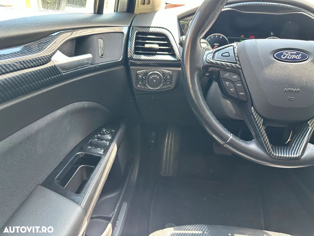 Ford Mondeo 2.0 TDCi Powershift - 9