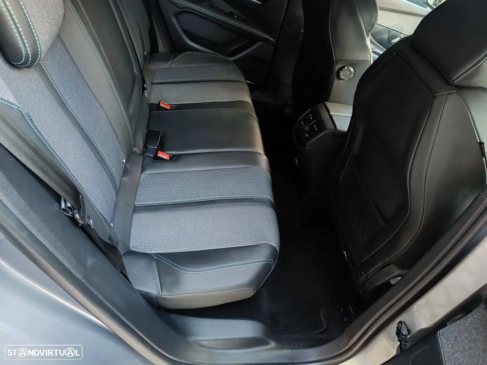 Peugeot 3008 1.2 PureTech Allure EAT8 - 35