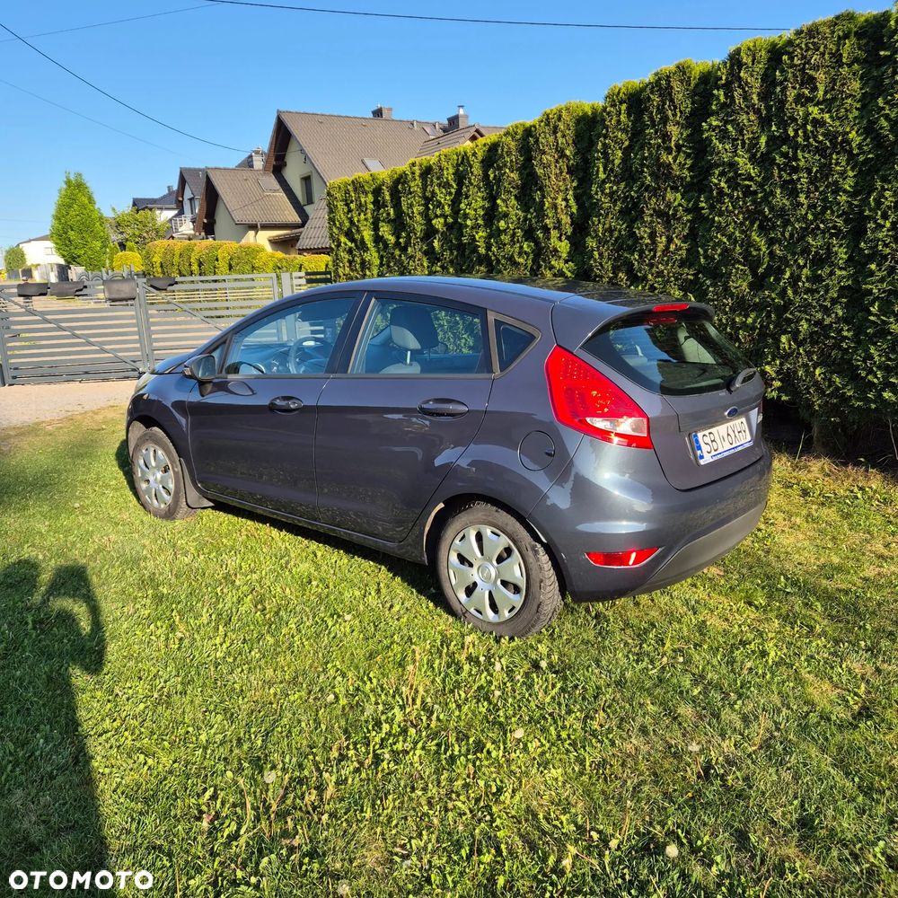 Ford Fiesta - 17
