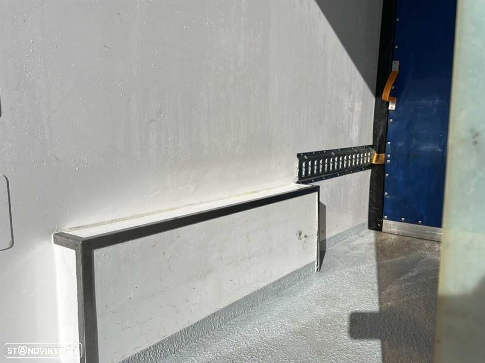 Citroën Jumper 2.0 BlueHDi 35 L4 CD - 17