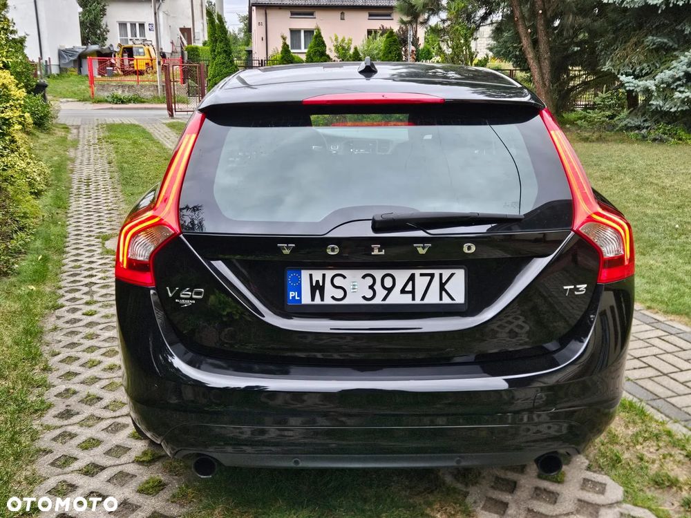 Volvo V60 T3 Momentum - 7
