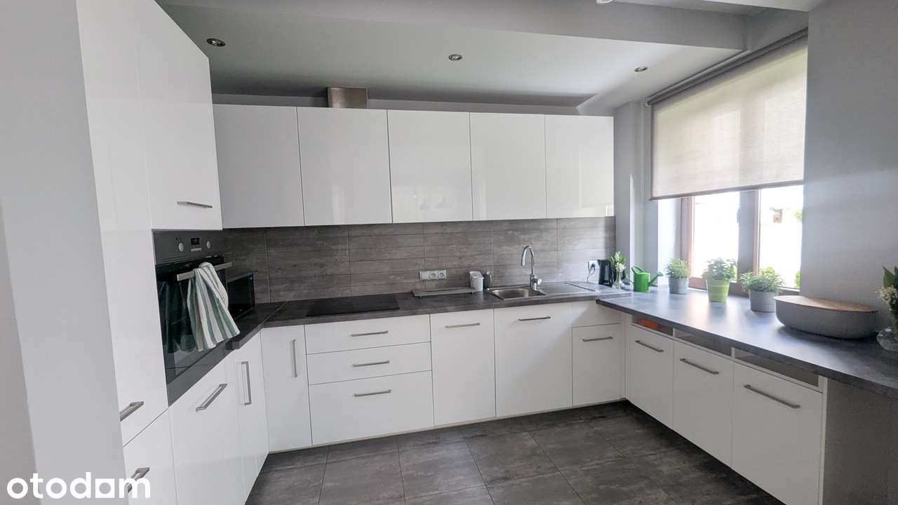 Nowoczesny i przestronny apartament z garażem na Muranowie