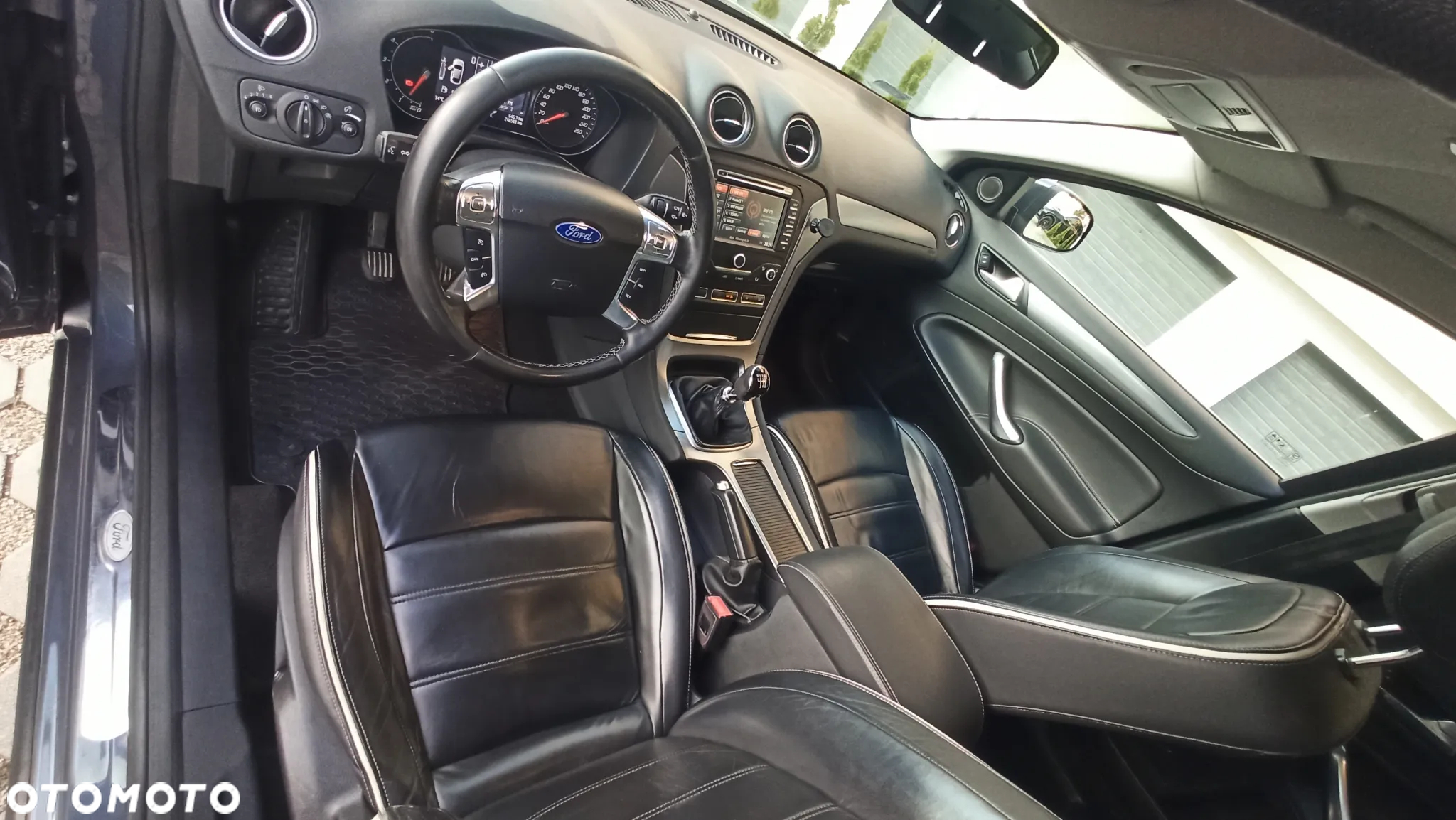 Ford Mondeo - 17
