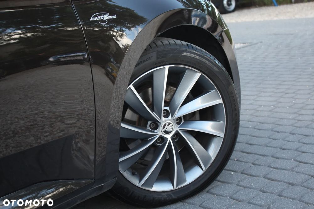 Skoda Superb 2.0 TDI 4x4 L&K DSG - 21