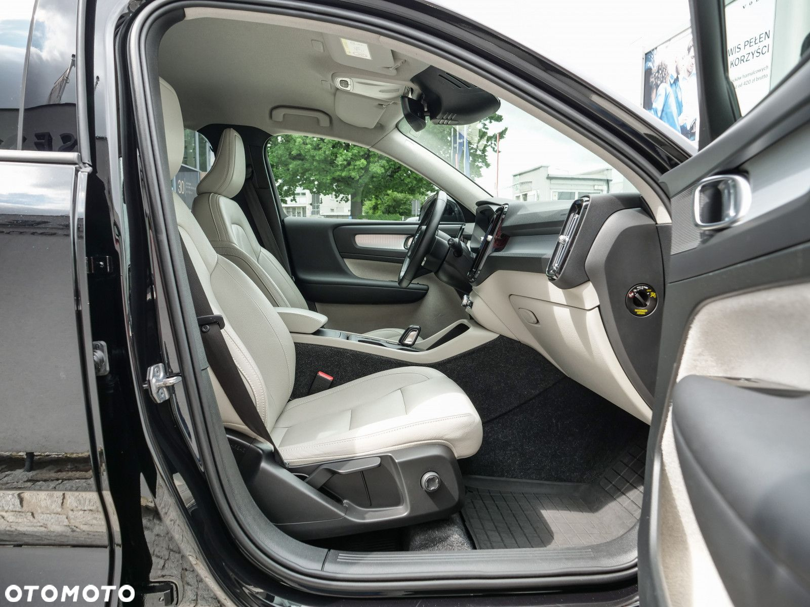 Volvo XC 40 - 28
