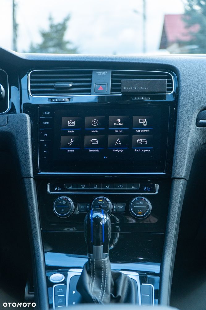 Volkswagen Golf - 13