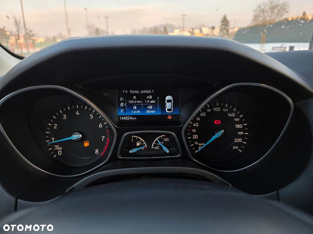 Ford Focus 1.6 SYNC Edition - 25