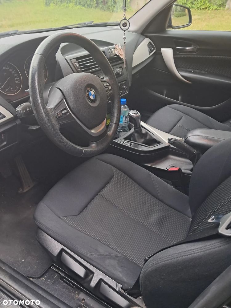 BMW Seria 1 116i - 8