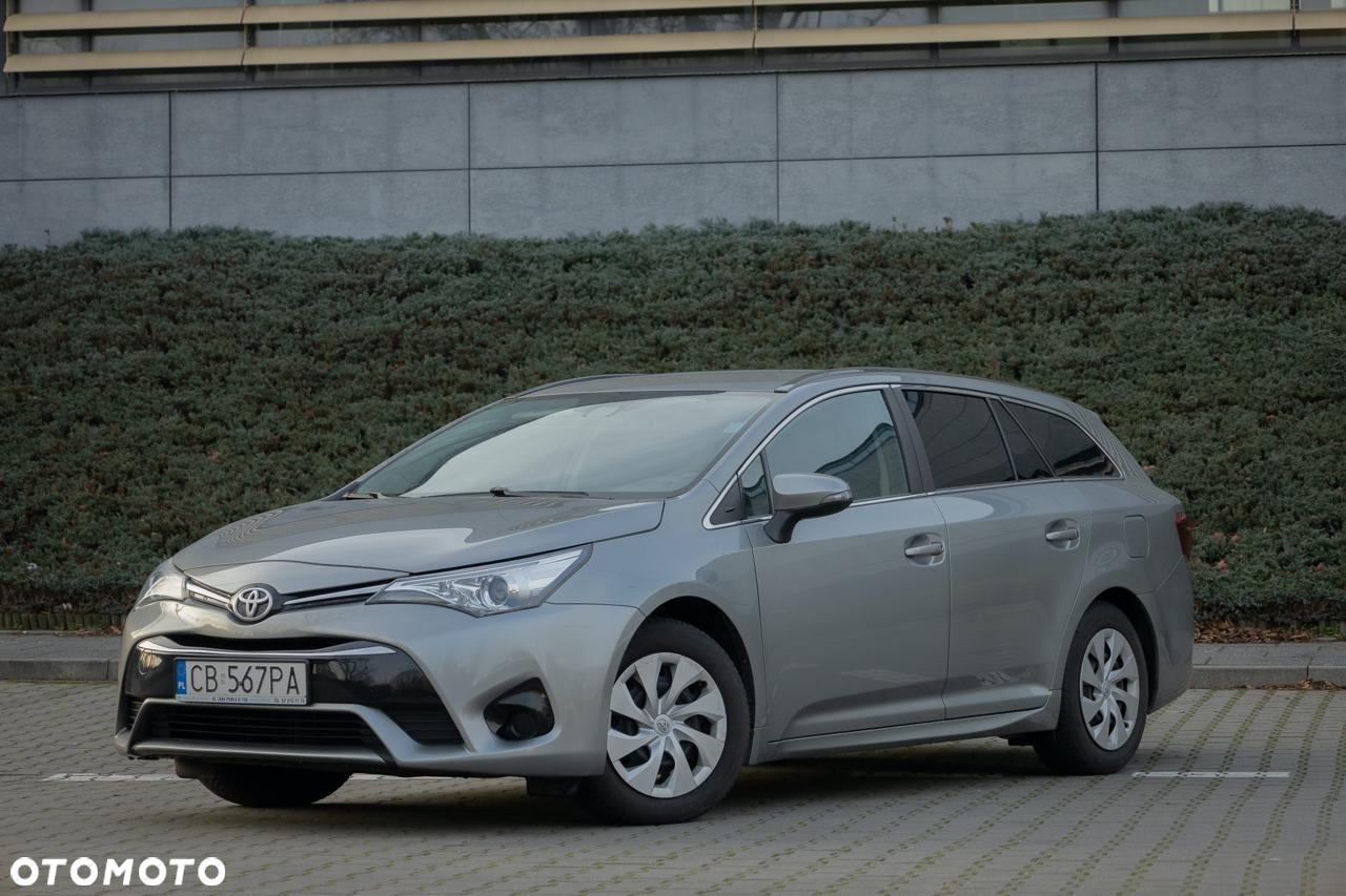 Toyota Avensis Combi 1.6 - 7