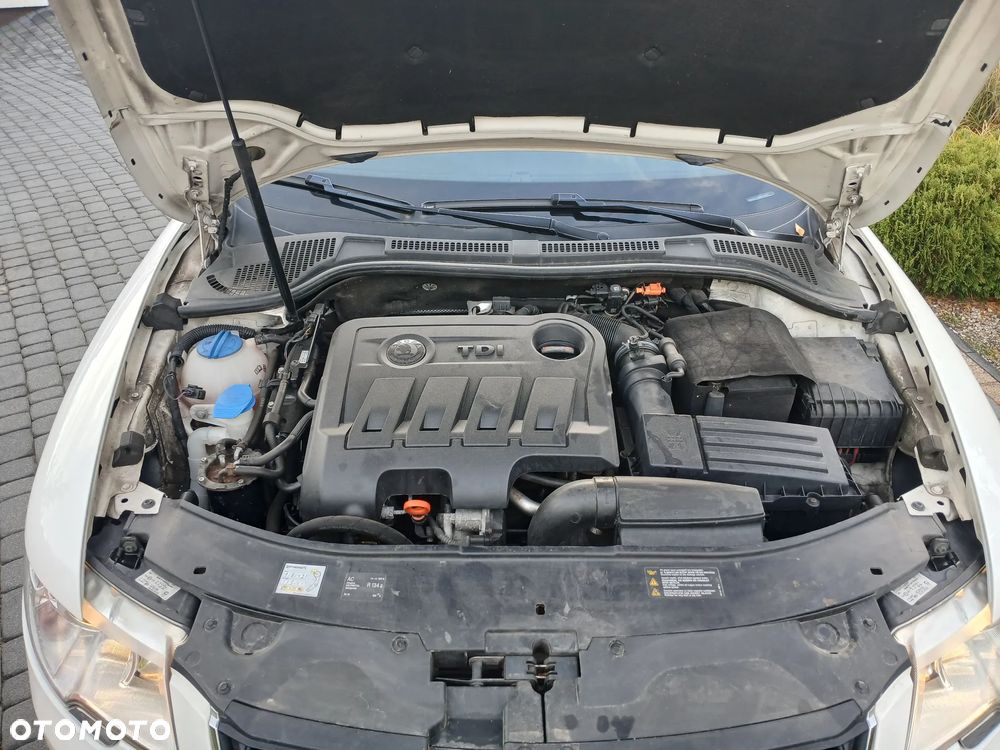 Skoda Superb Combi 2.0 TDI Elegance - 28