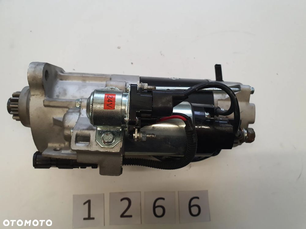 Rozrusznik 24V DT SPARE PARTS 3.34011 - 3