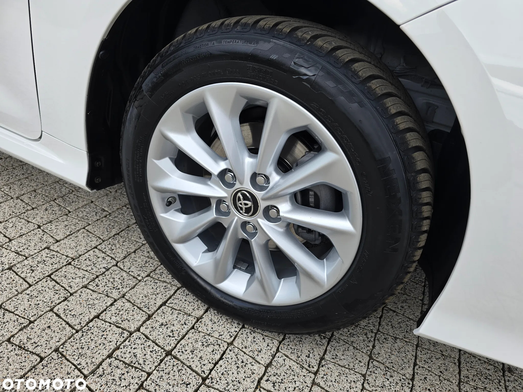 Toyota Corolla 1.6 Comfort - 39