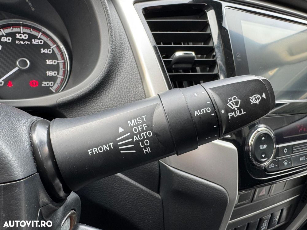 Mitsubishi l200 - 22