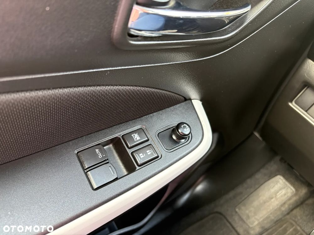 Suzuki Swift 1.2 Dualjet SHVS Premium - 12