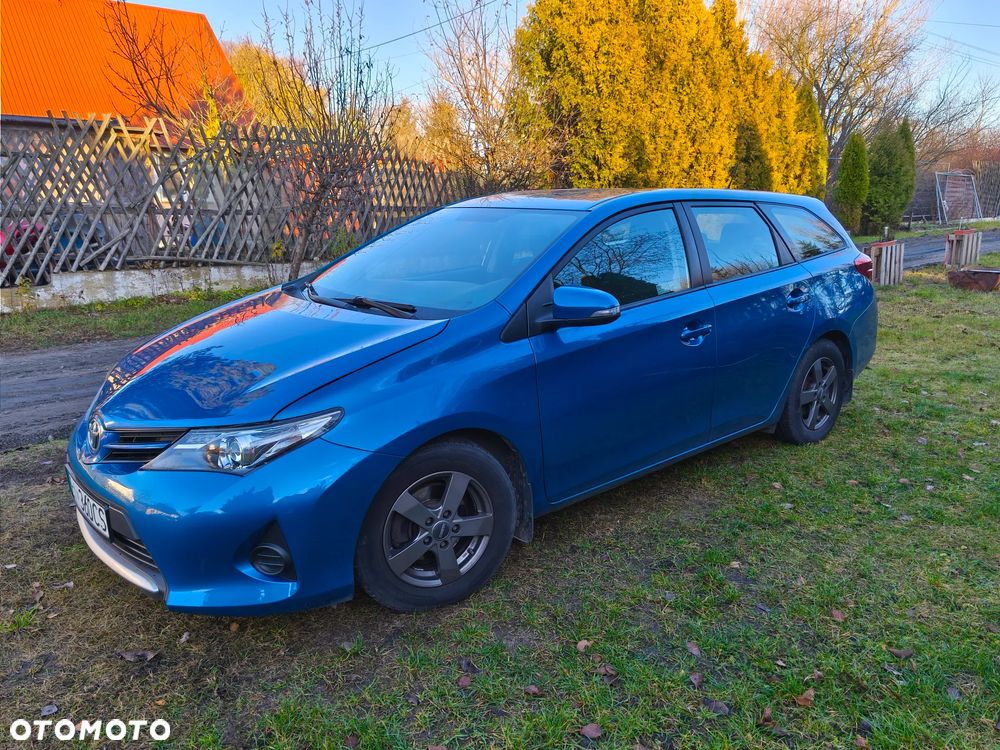 Toyota Auris - 10