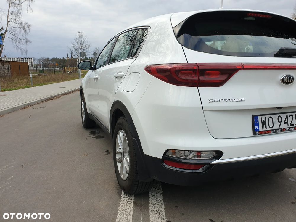 Kia Sportage 1.6 GDI Business Line 2WD - 24