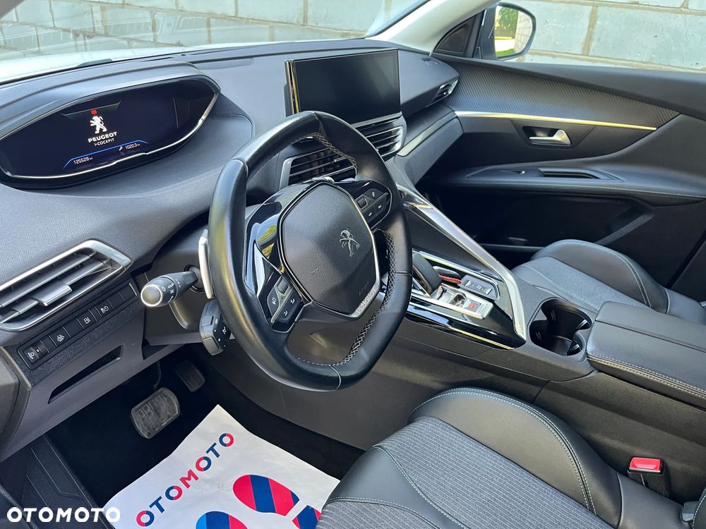 Peugeot 3008 1.6 PureTech Hybrid PHEV Allure Pack S&S EAT8 - 11
