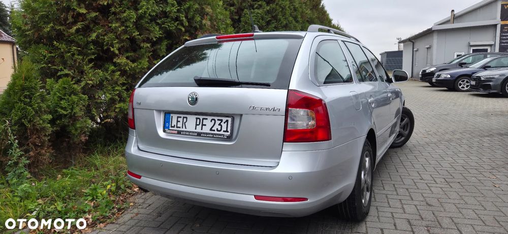 Skoda Octavia 1.6 TDI DPF Ambiente - 13