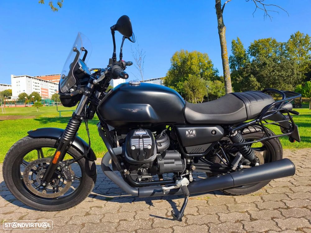 Moto Guzzi V7 850 Stone - 13