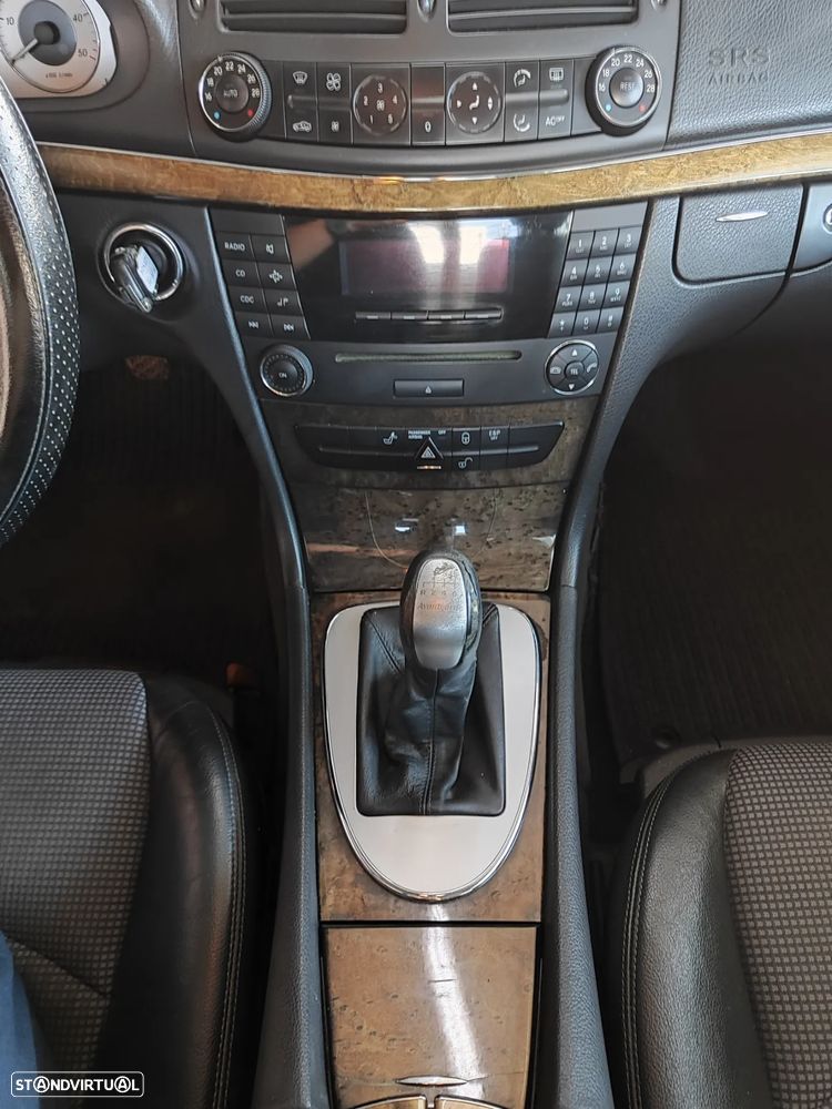 Mercedes-Benz E 220 CDi Avantgarde - 36