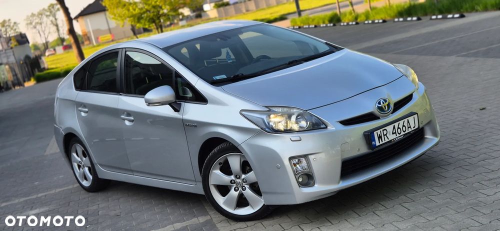 Toyota Prius (Hybrid) Life - 40