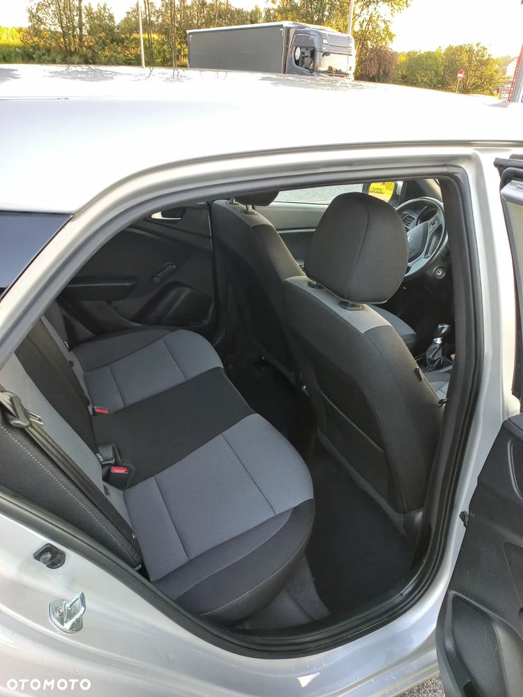 Hyundai i20 1.2 Classic Plus - 10