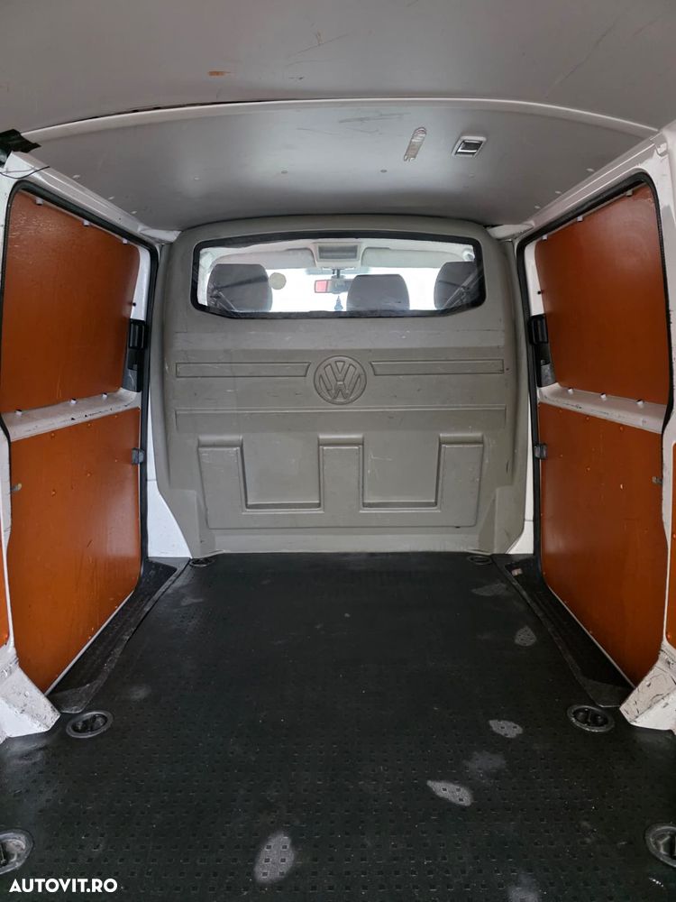 Volkswagen Transporter - 9