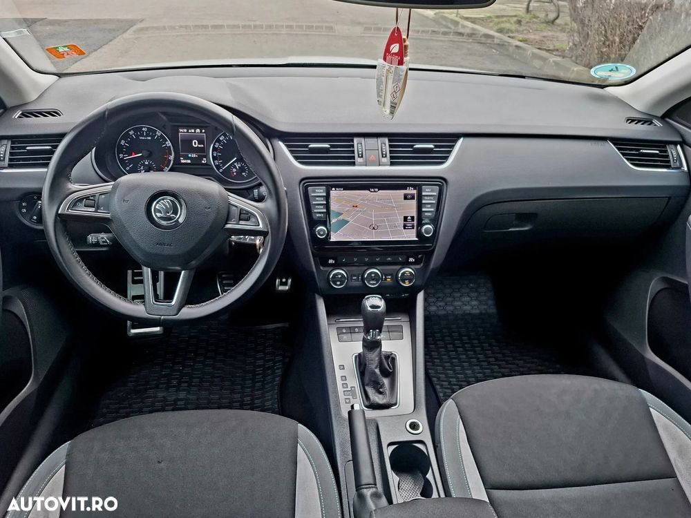 Skoda Octavia 1.4 TSI DSG Style - 10