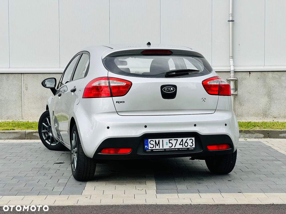 Kia Rio 1.2 Attract - 15
