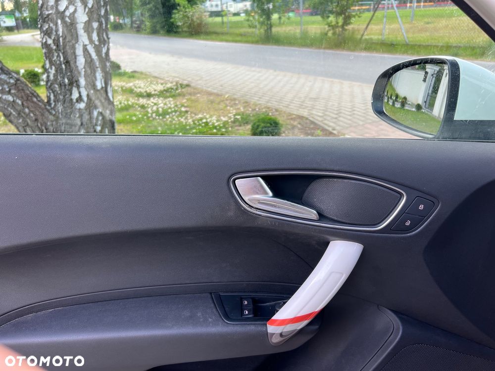 Audi A1 3-drzwiowe 1.4 TFSI S tronic Attraction - 19