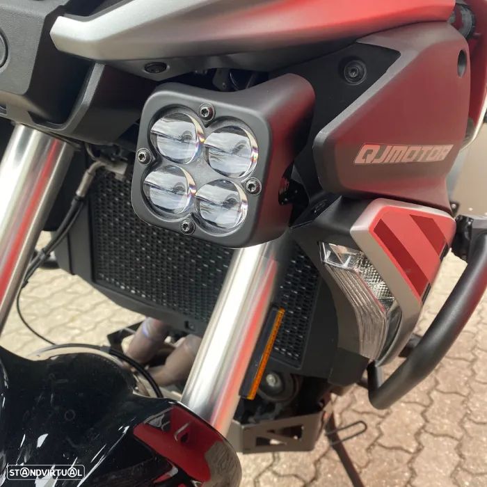 QJ Motor SRT 600SX com 6 anos de garantia + kit de malas original - 8