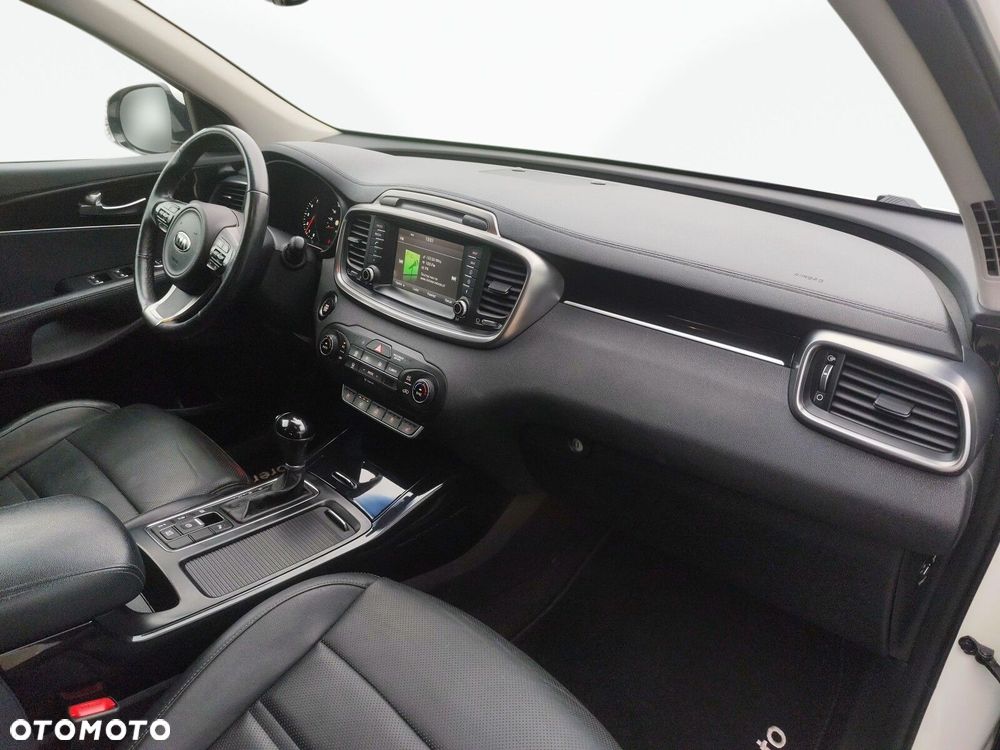 Kia Sorento - 25