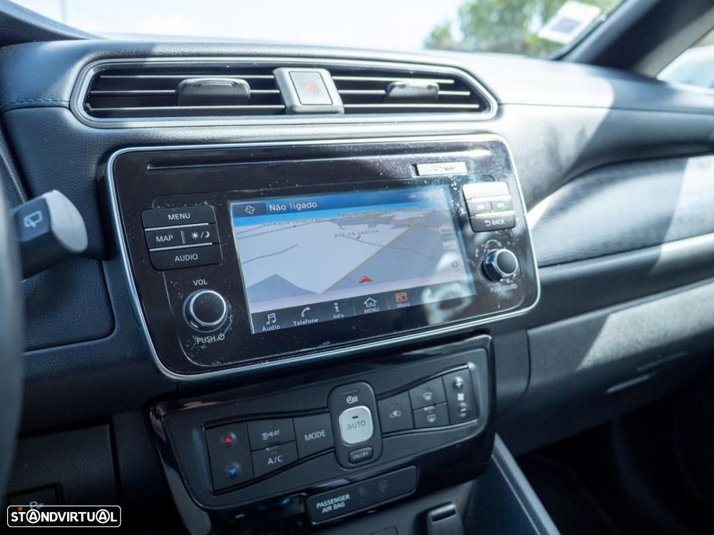 Nissan Leaf 40 kWh Acenta - 31