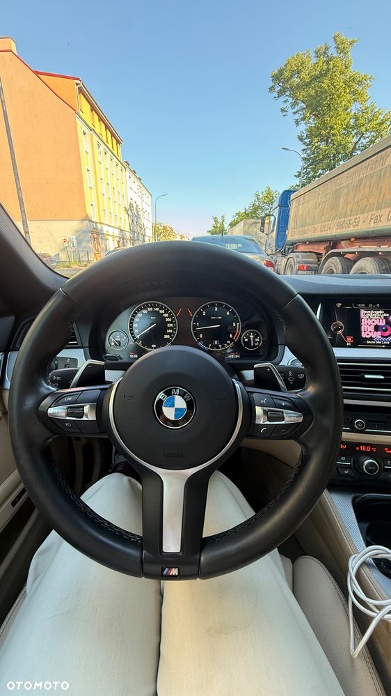 BMW Seria 5 530d xDrive - 9