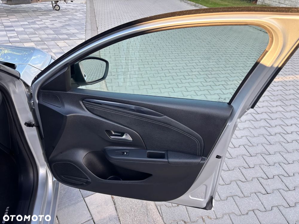 Opel Corsa 1.2 Direct Injection Turbo Start/Stop Edition - 28