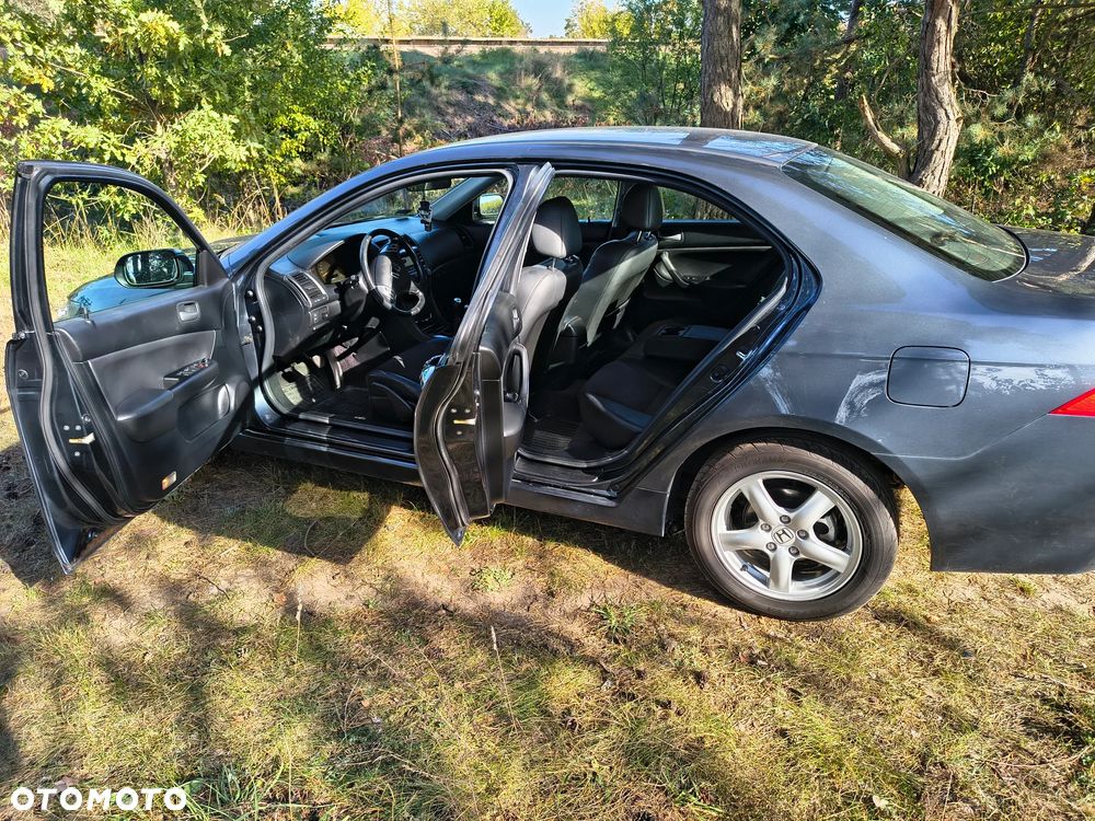 Honda Accord 2.0 Executive - 10