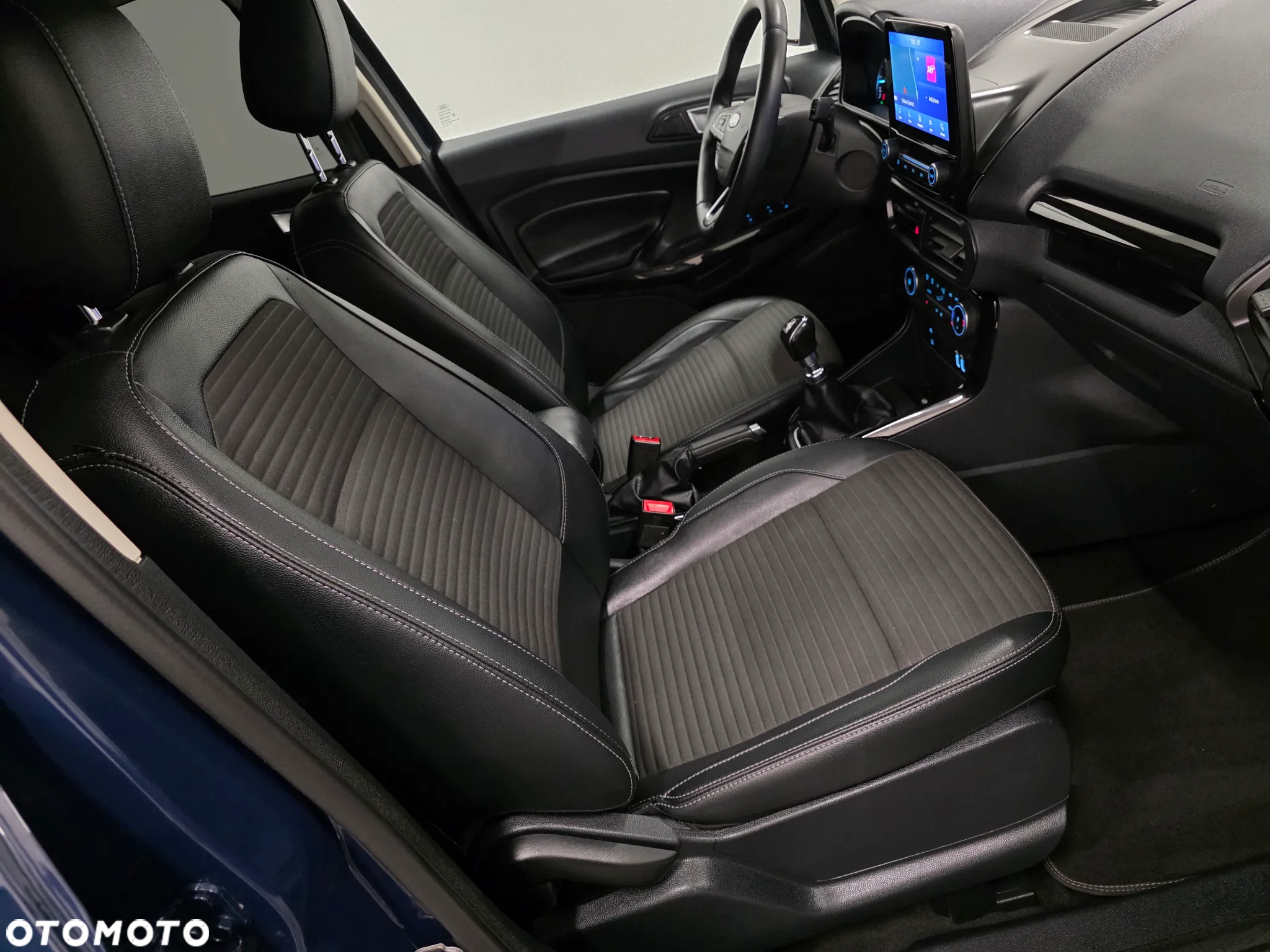 Ford EcoSport 1.5 EcoBlue TITANIUM - 17