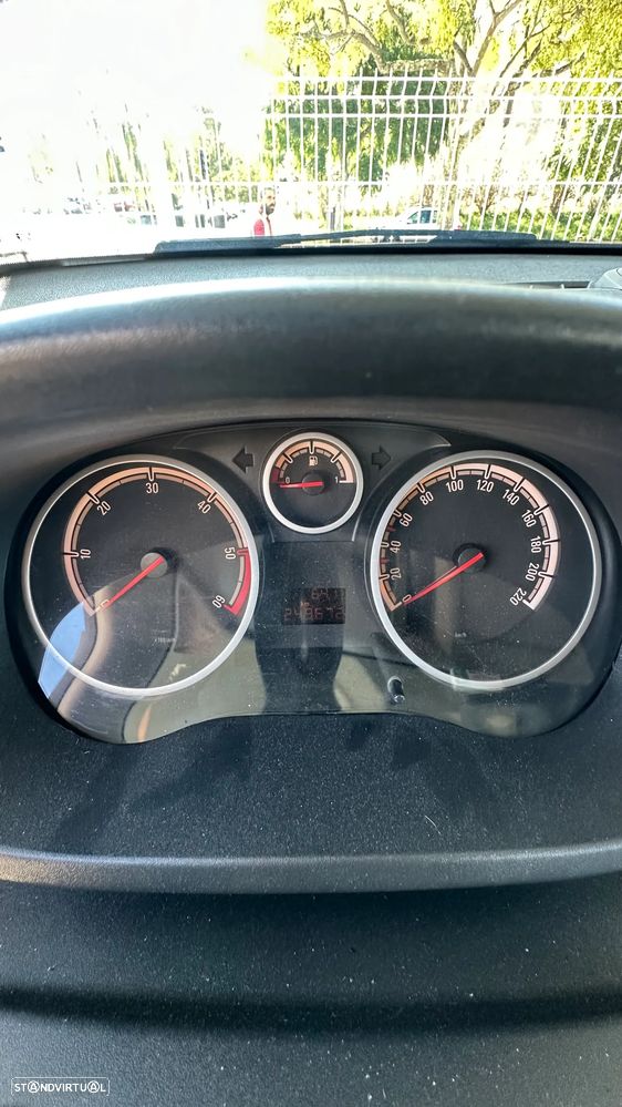 Opel Corsa 1.3 CDTi Enjoy EcoFLEX - 6