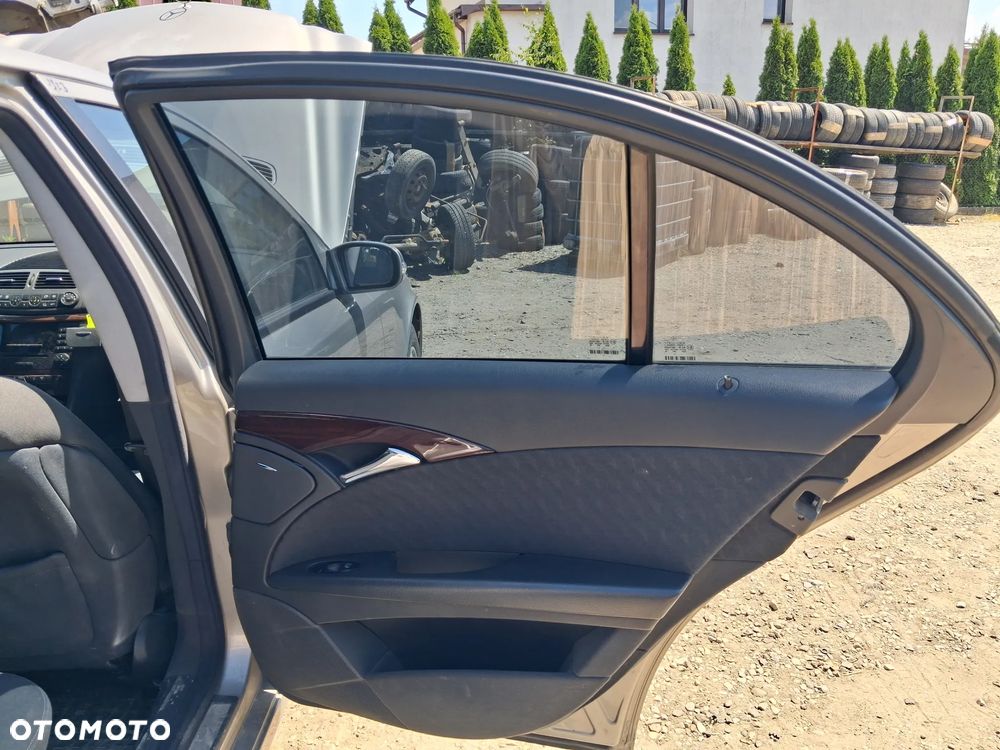 DRZWI PRAWY TYL MERCEDES E KLASA W211 723 - 4