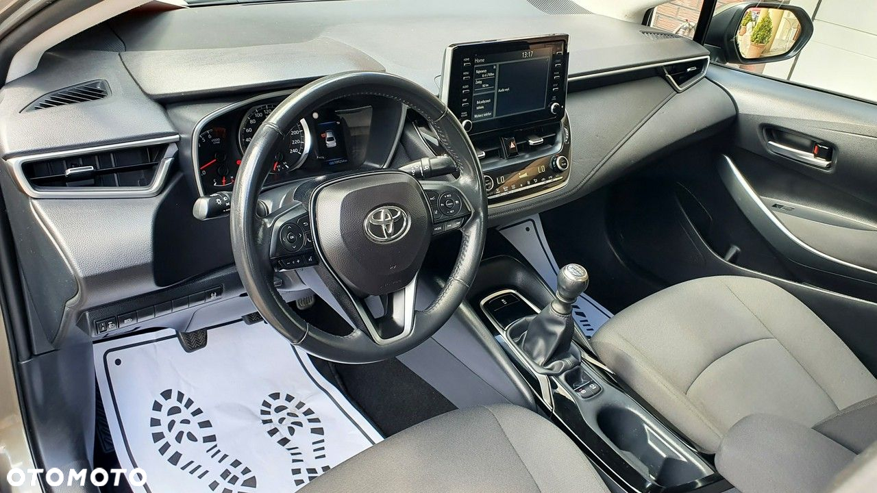 Toyota Corolla 1.6 Comfort - 17