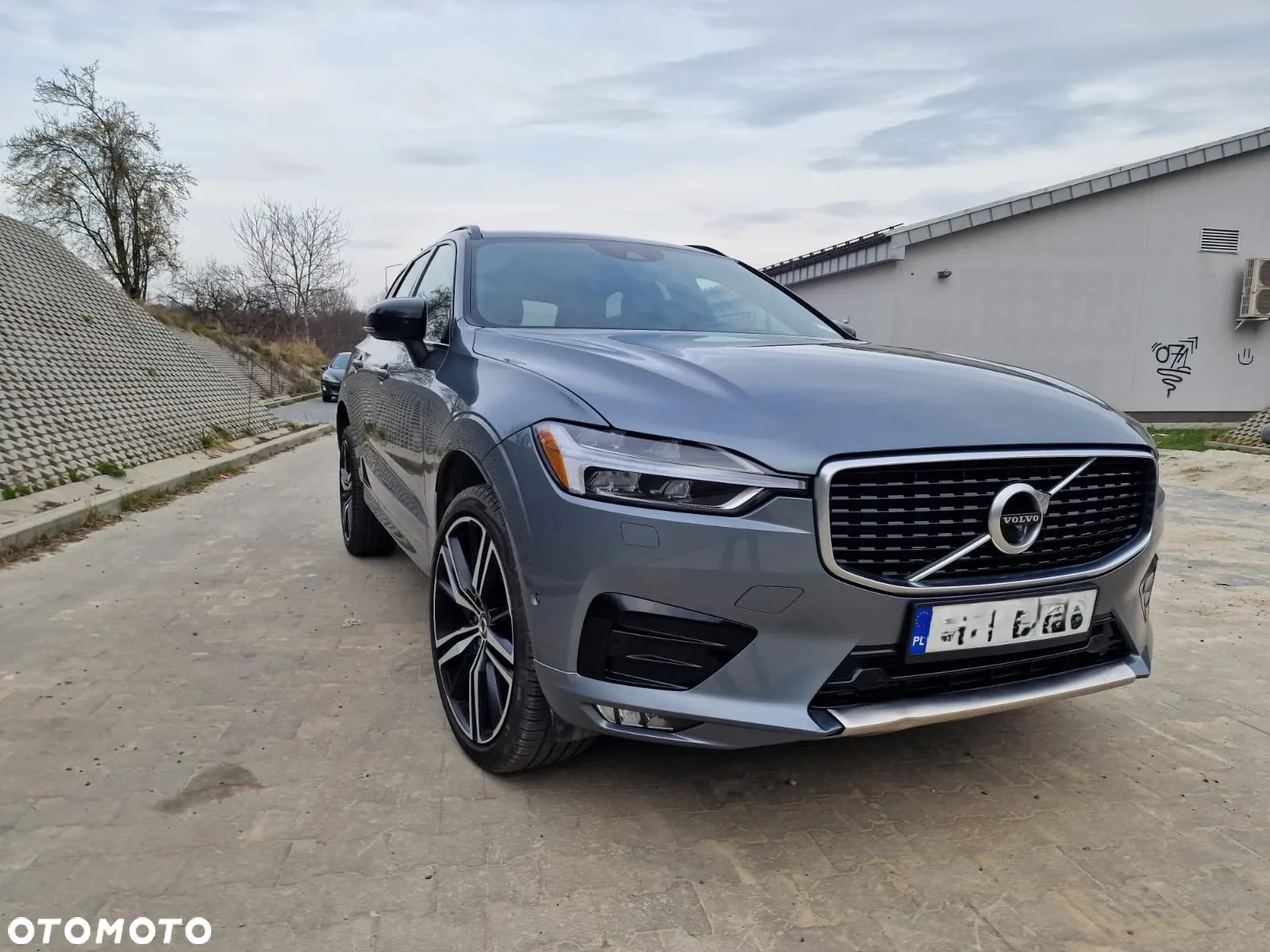 Volvo XC 60 T6 AWD Geartronic RDesign - 2