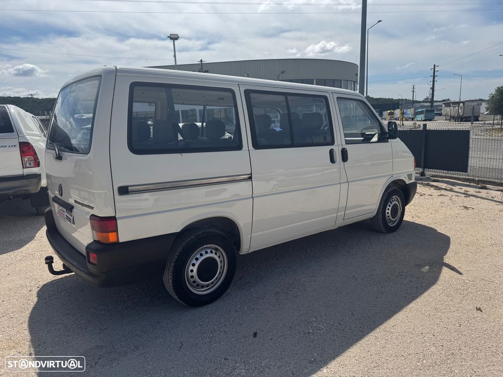 VW Transporter 2.4 D Kombi - 6