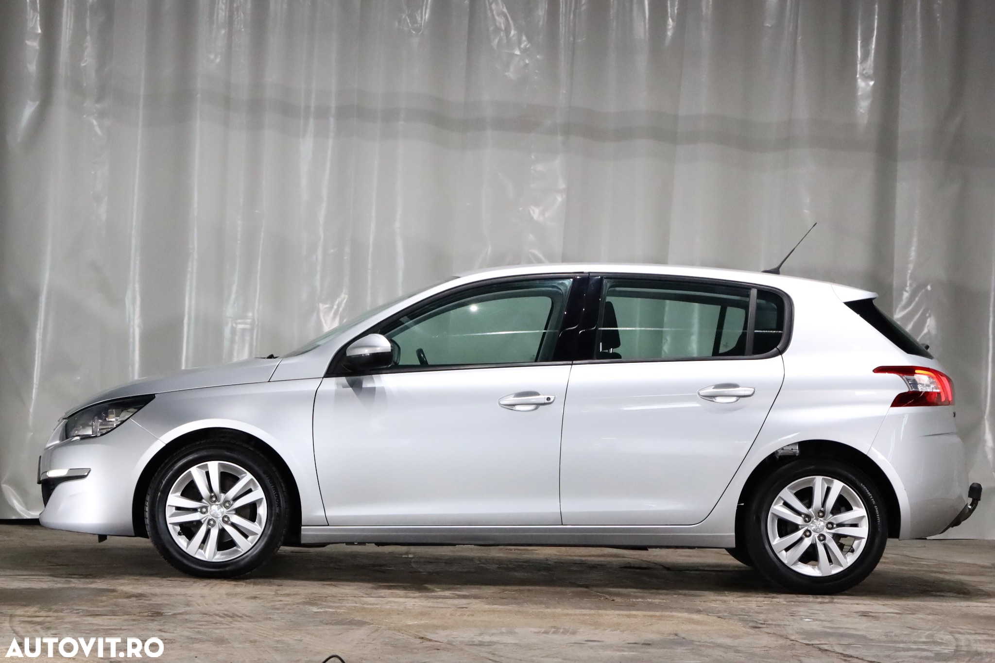 Peugeot 308 BlueHDi FAP 120 Stop & Start Active - 38