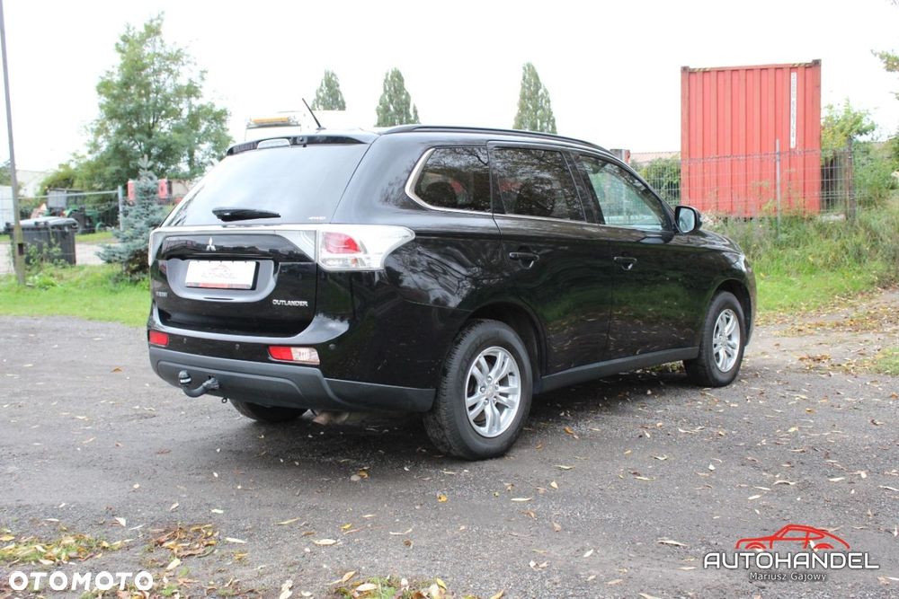 Mitsubishi Outlander - 4