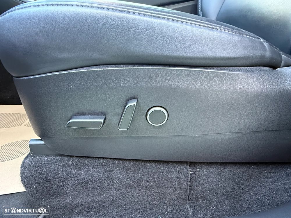 Tesla Model Y Long Range Tração Integral - 20