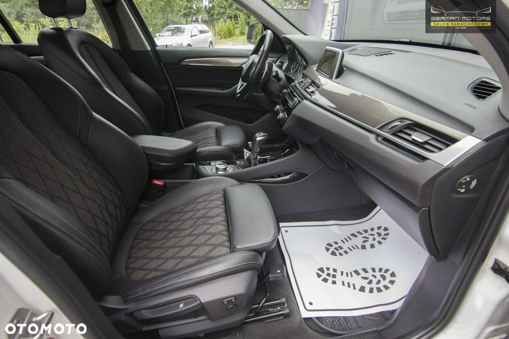BMW X1 xDrive18d xLine - 31